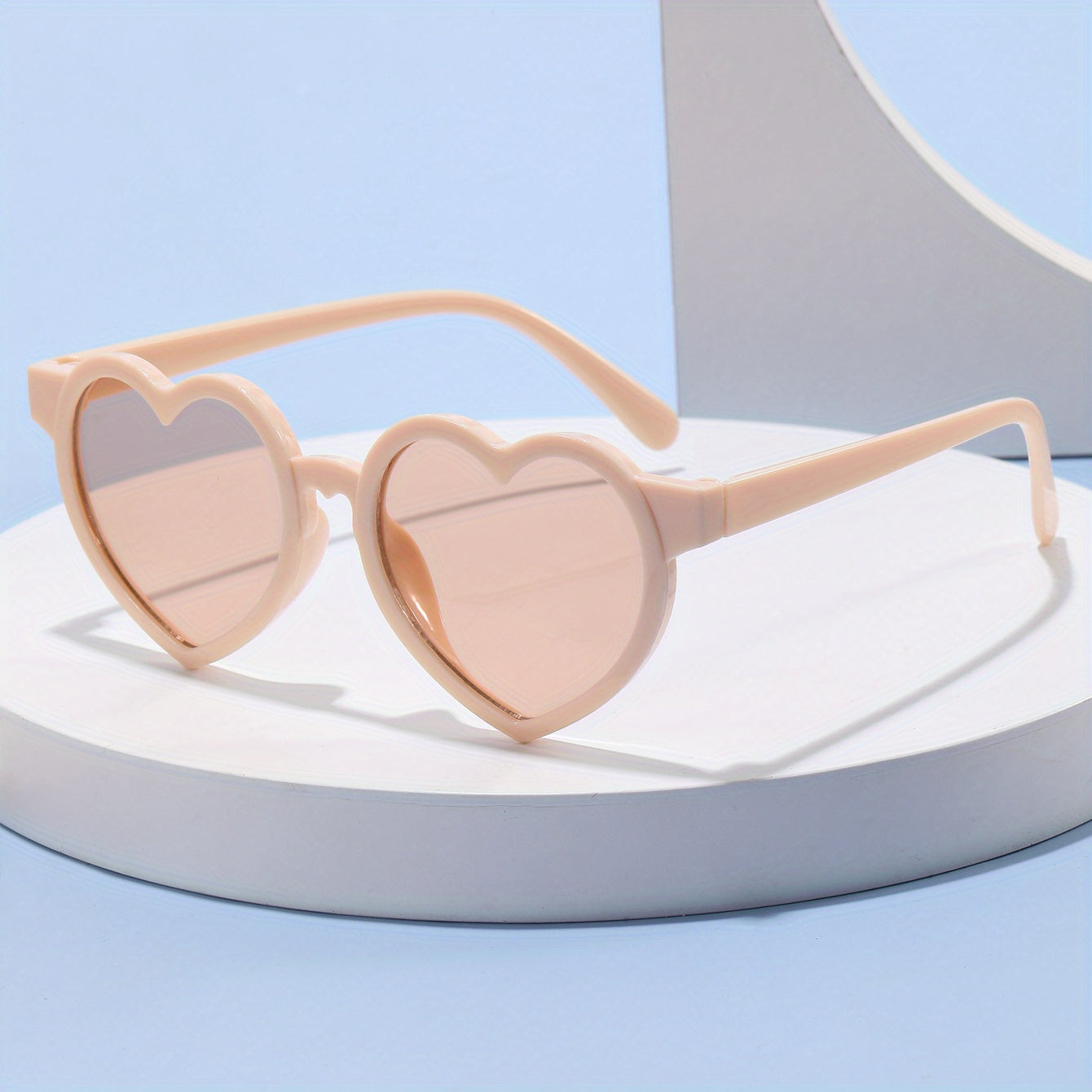 Heart Shaped Sunglasses with Pearl Glasses Chain