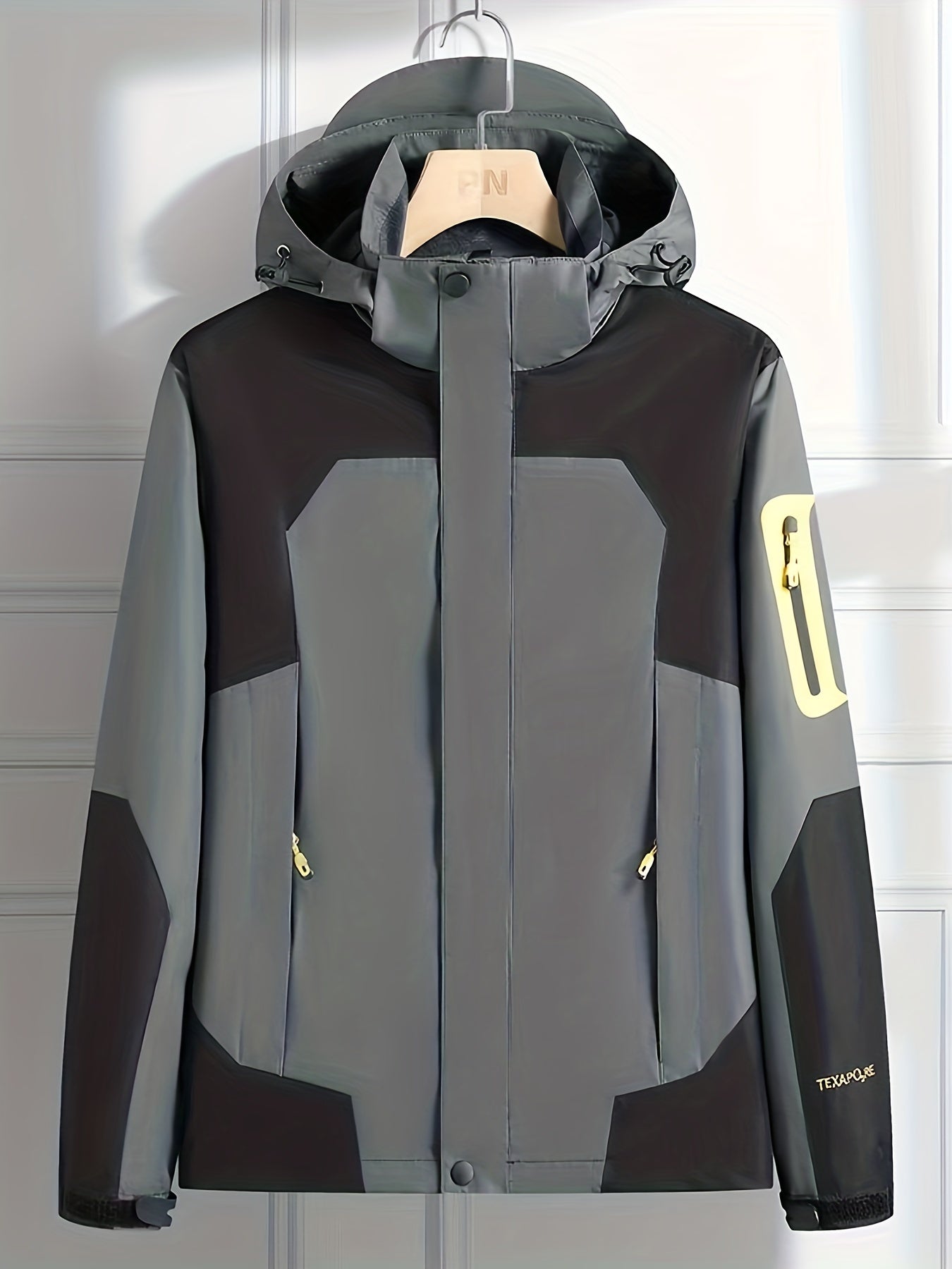 Men's Lightweight Waterproof Windbreaker Jacket Coat for Outdoors Hiking