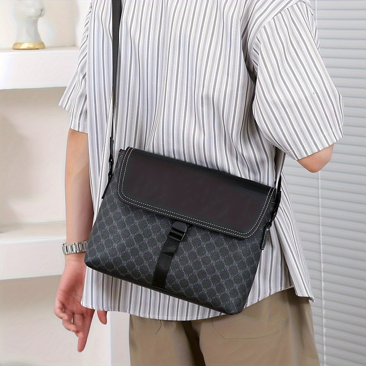 Casual Plaid Messenger Bag for Men Water Resistant PU Shoulder Crossbody Bag