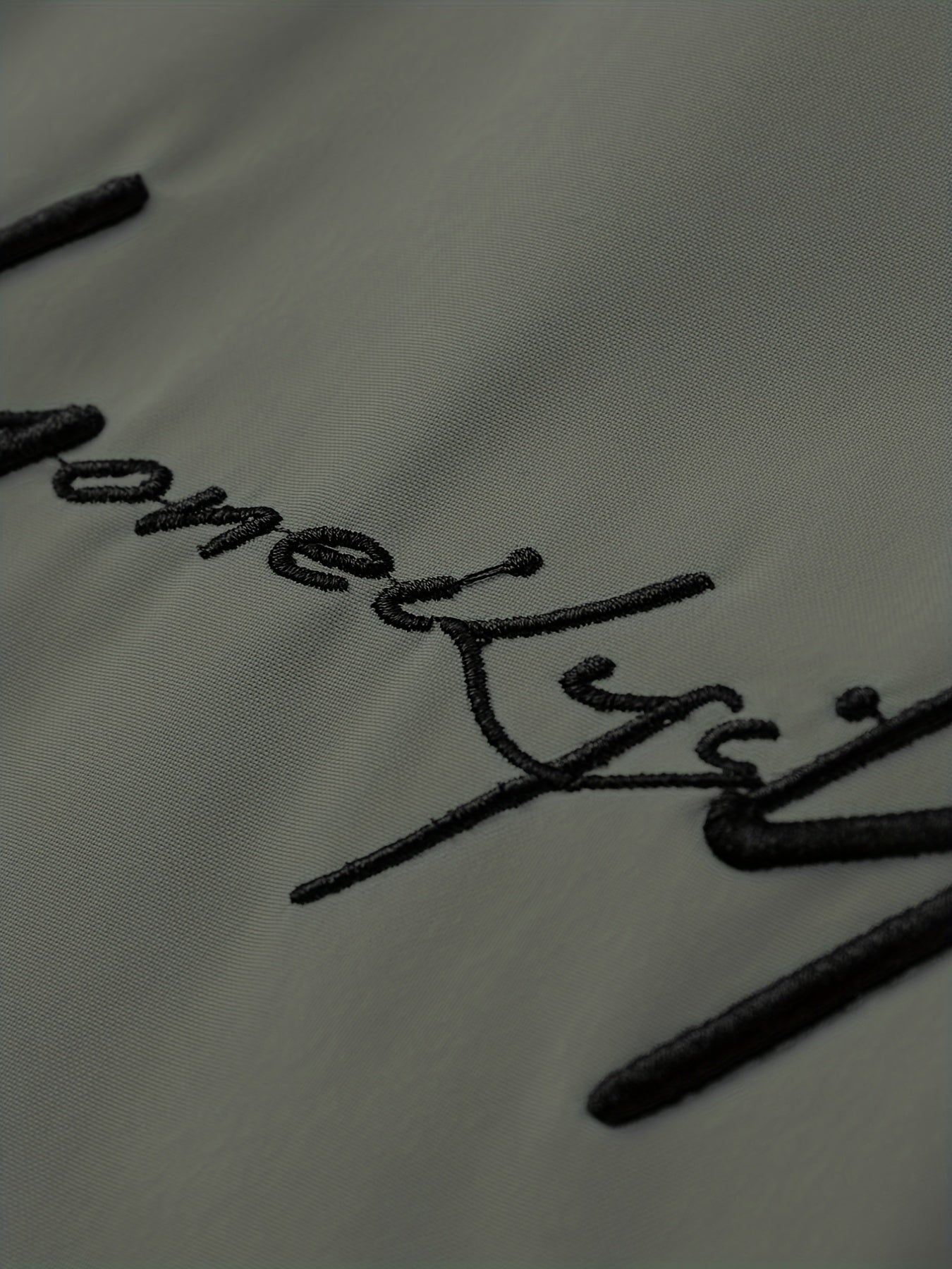 Men's Lightweight Windbreaker Jacket for Spring Fall