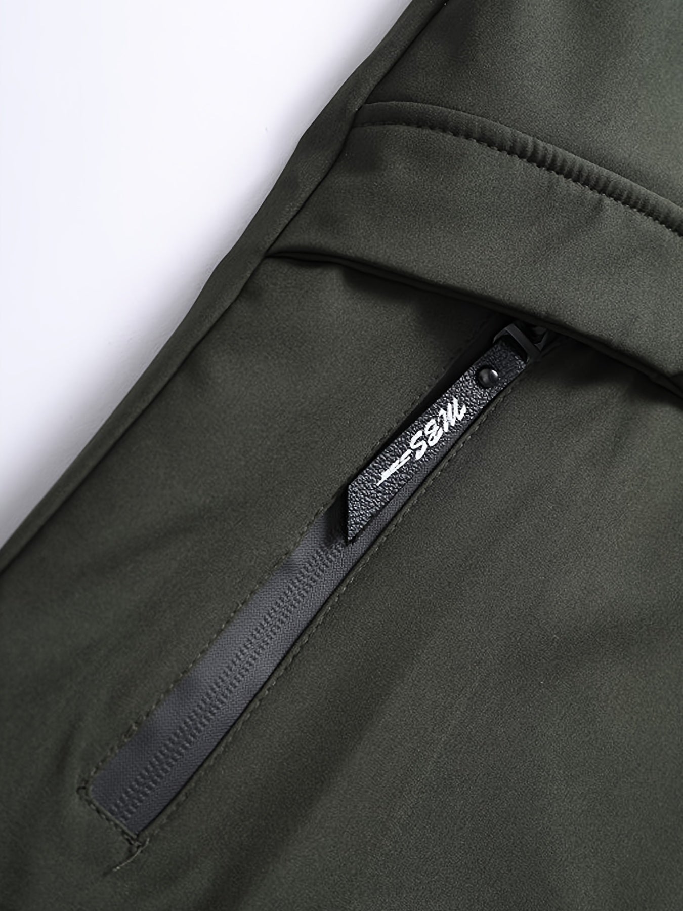 Men's Waterproof Zipper Sports Jacket for Autumn & Winter