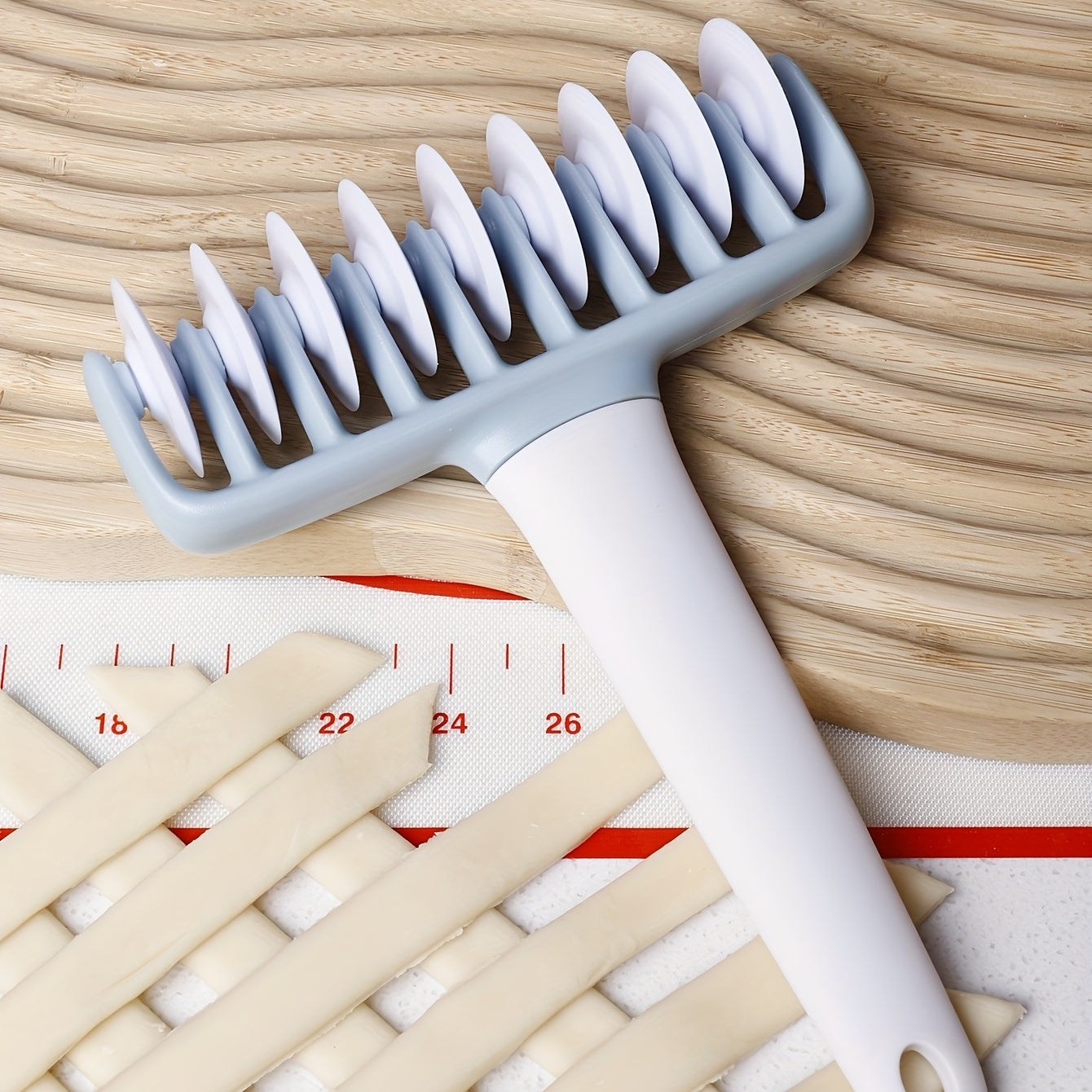 Mesh Roller Noodle Roller Cutting Strip Baking Tool