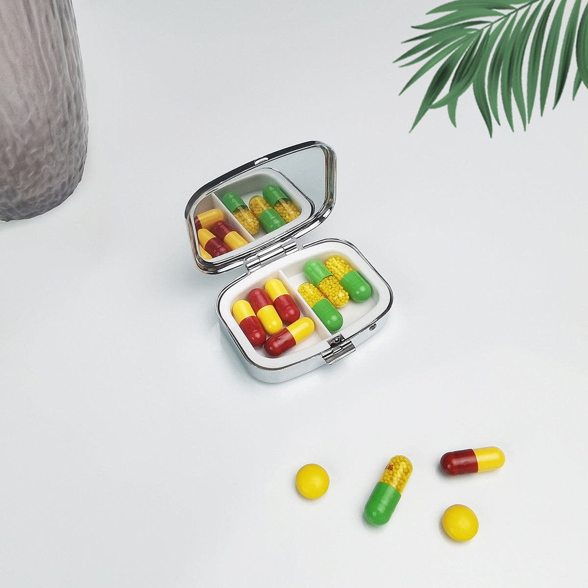 UBERTE Love Bird Metal Pill Box 2 Compartments Travel Jewelry Storage