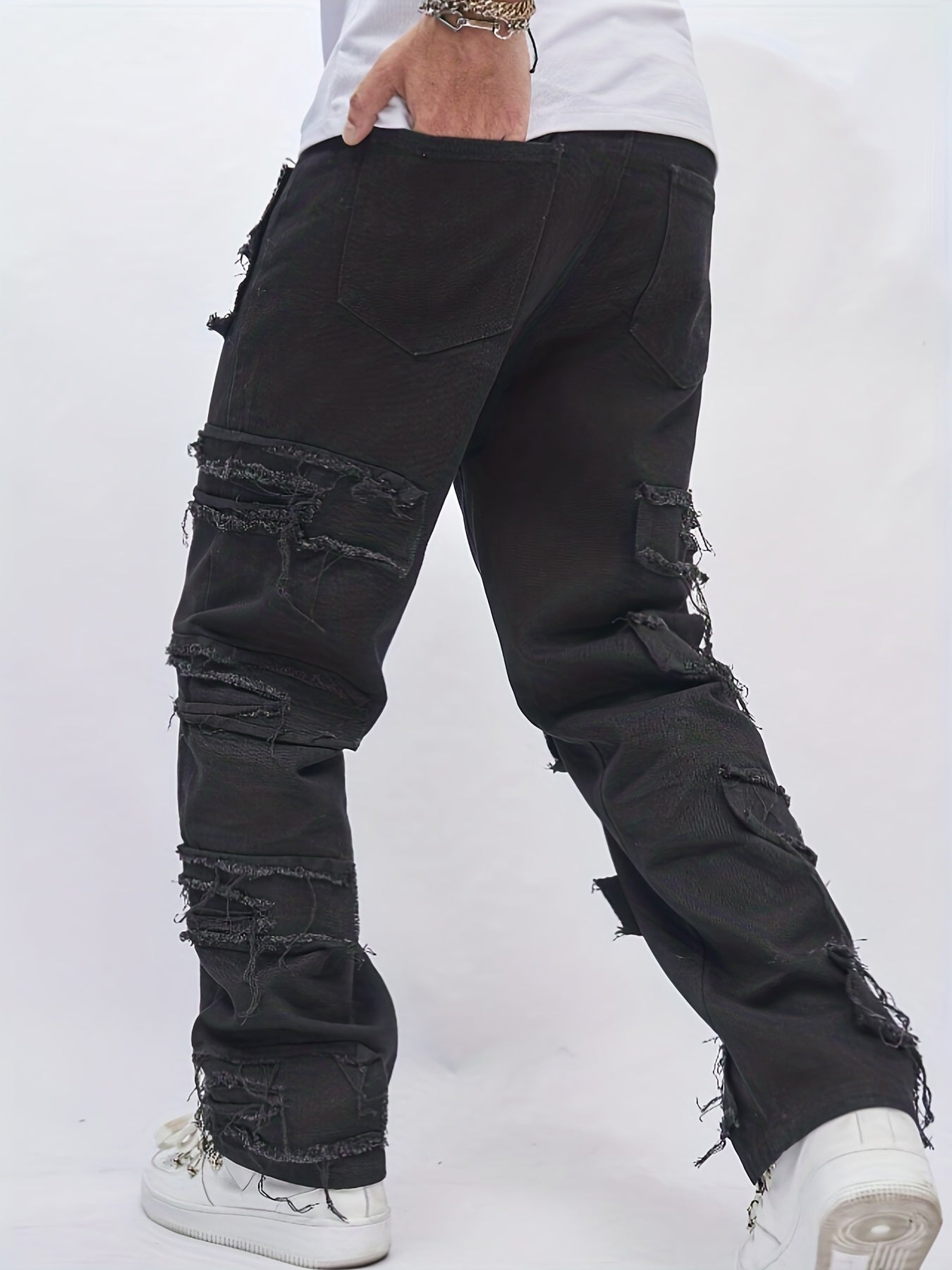 Men Ripped Frayed Straight Leg Jeans
