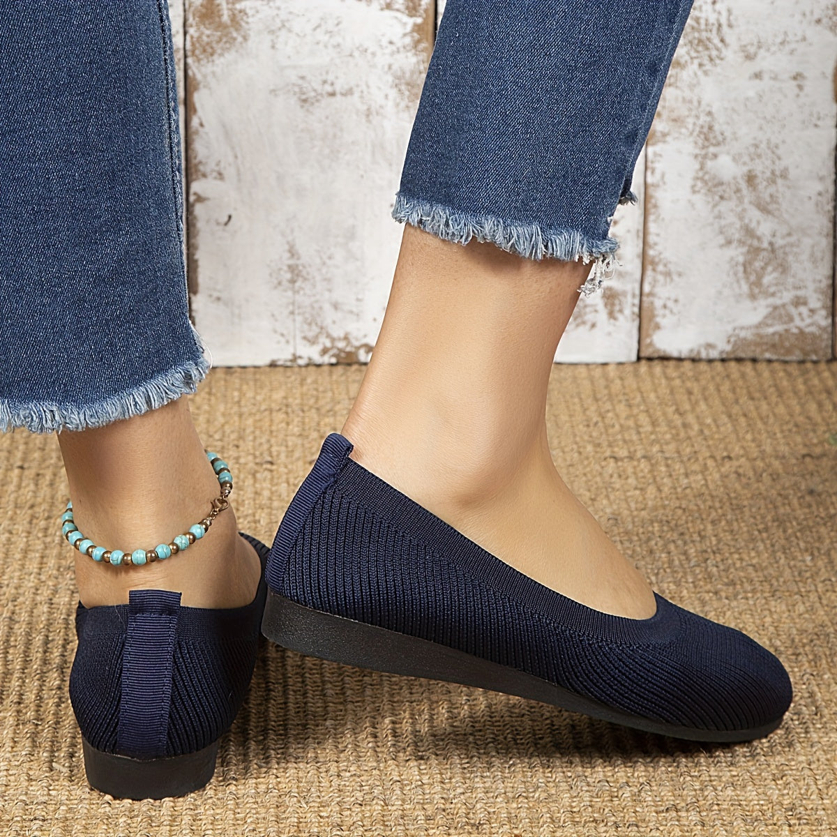 Women's Breathable Flat Slip-On Walking Shoes Lightweight Low Top Shoes
