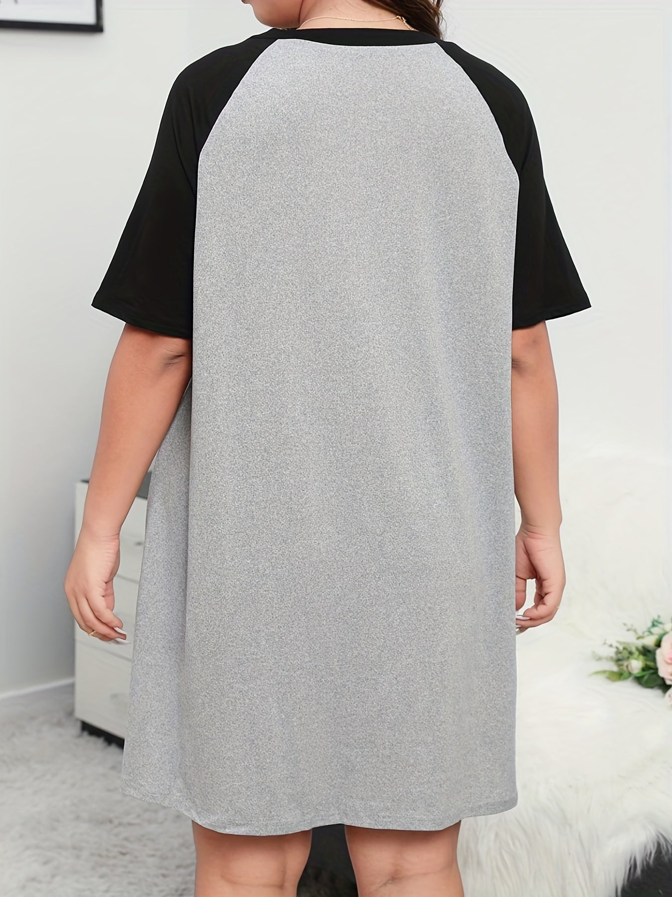  Cat Print Raglan Sleeve Nightdress