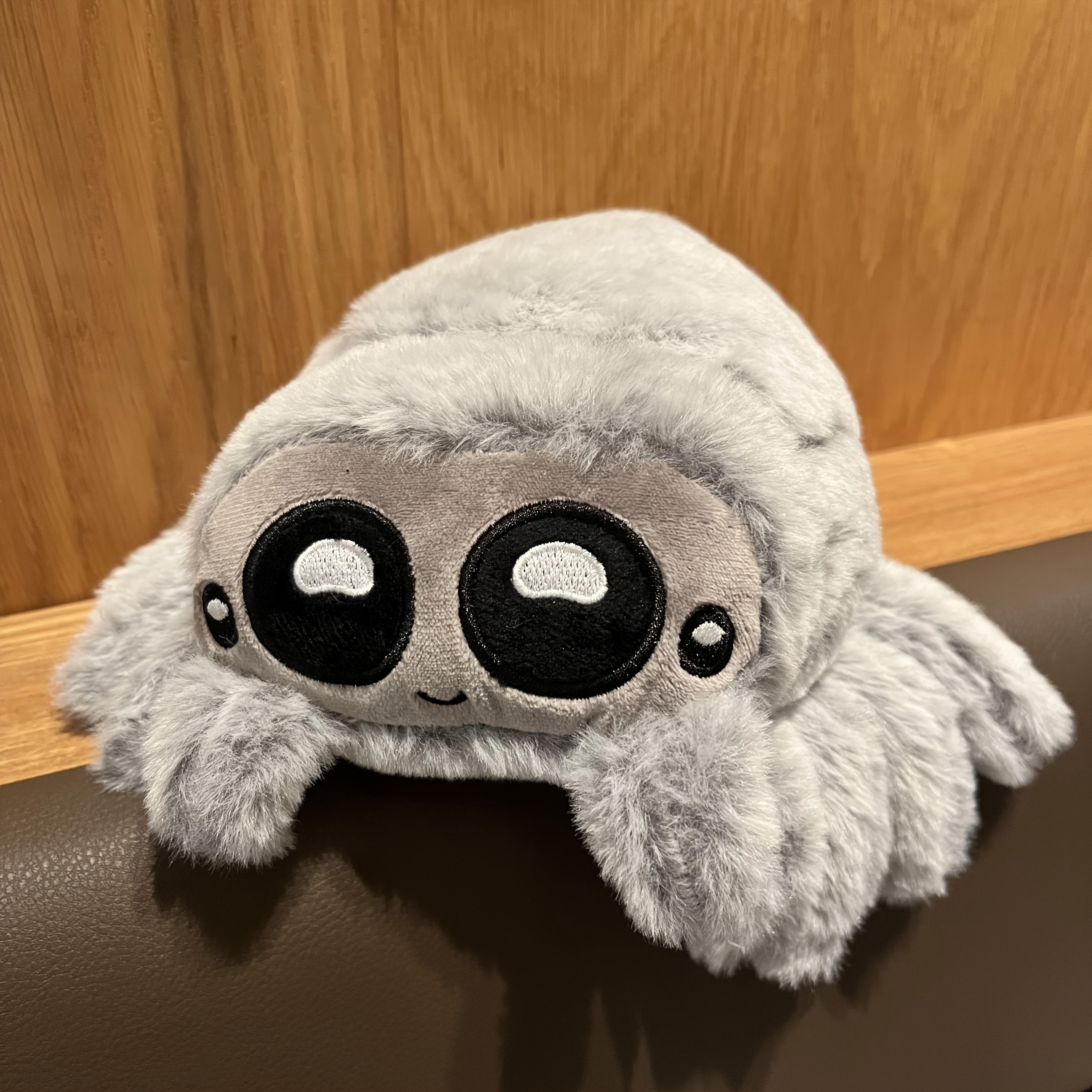Lifelike Spider Plush Toy for Halloween in Pink, Brown, Grey