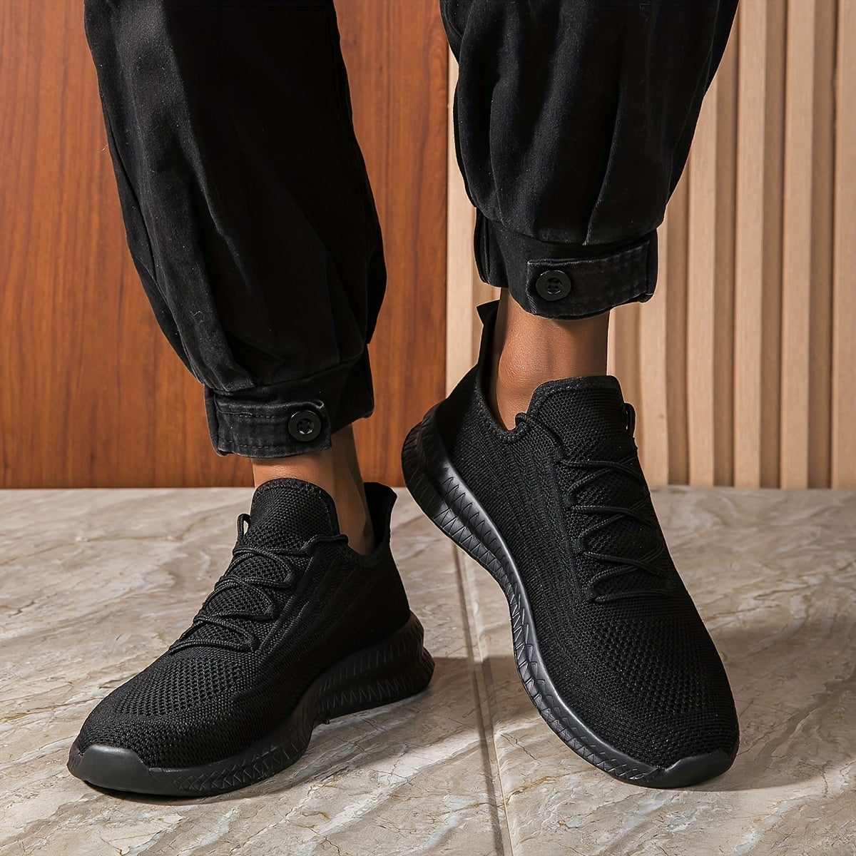 Men's Athletic Sneakers Lightweight Mesh Running Shoes
