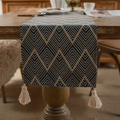 Polyester Table Runner Geometric Jacquard Table Runner with Tassels