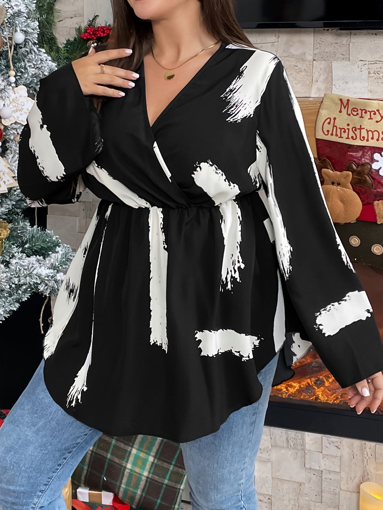  Brush Print Long Sleeve Peplum Top