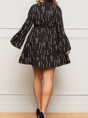  Allover Print Flounce Sleeve Midi Dress