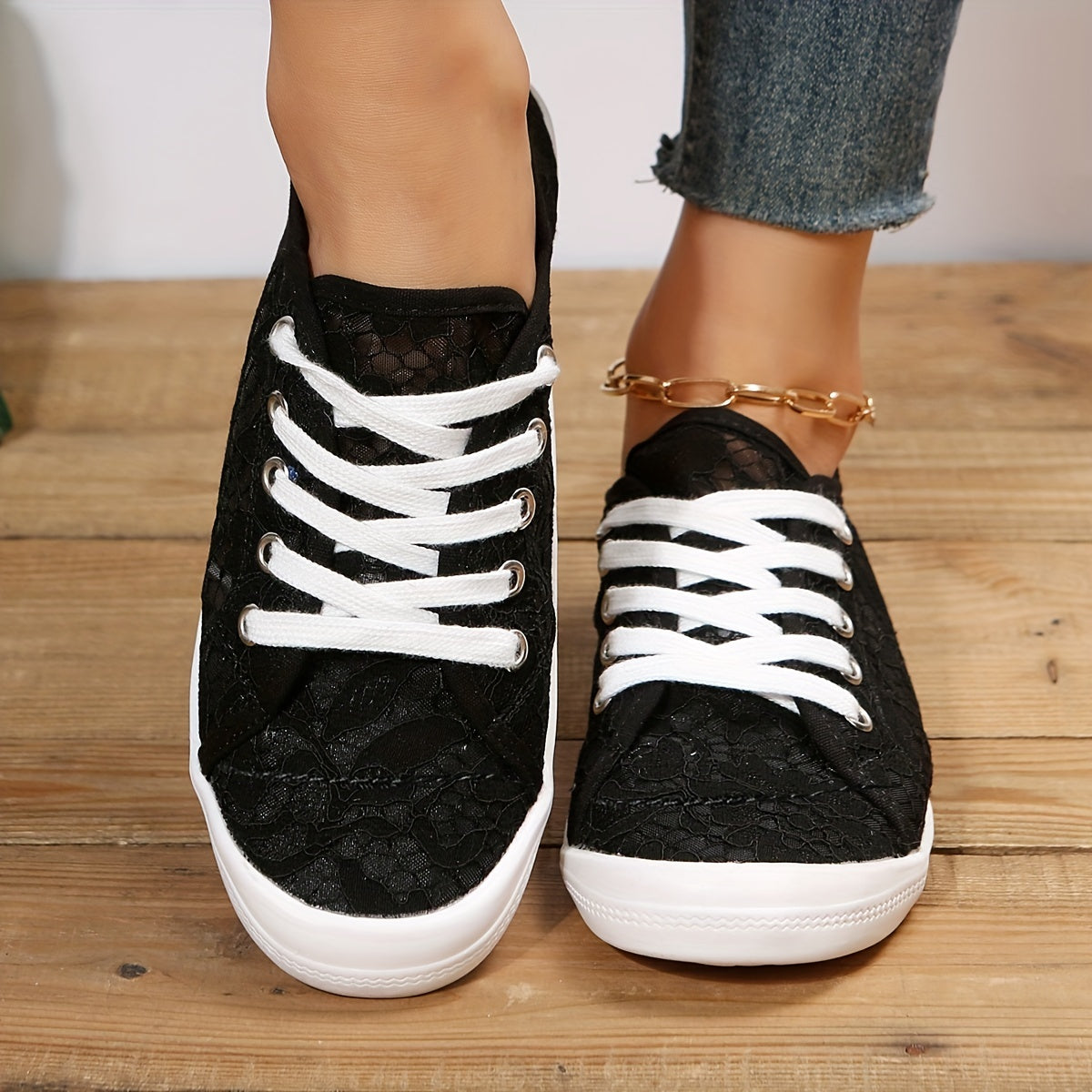Women's Black Mesh Sneakers Lace Up Flat Shoes