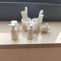 10pcs Toy House Toiletries Set, No Electricity Needed