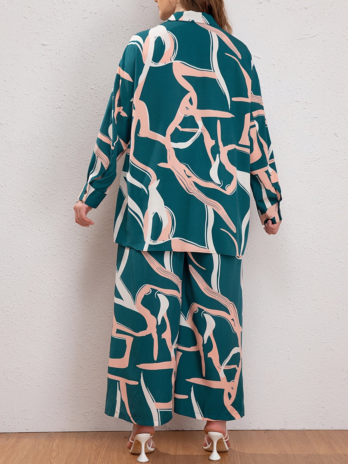  Graffiti Print Long Sleeve Shirt & Pants Set