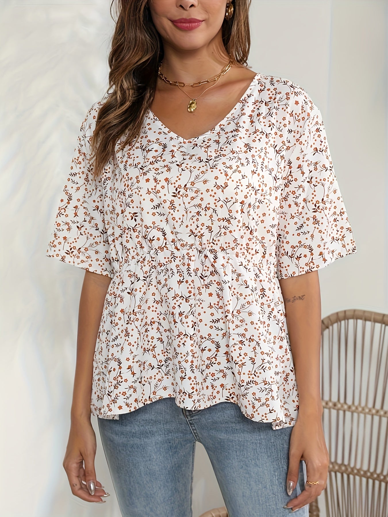  Ditsy Print Short Sleeve V Neck Peplum Blouse
