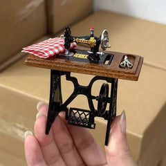 1:12 Scale Vintage Sewing Machine Dollhouse Accessory with Wooden Base