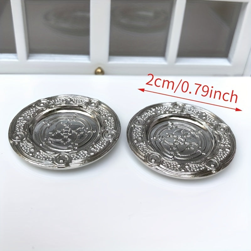 2pcs 1:12 Mini Dollhouse Metal Carved Dinner Plate S