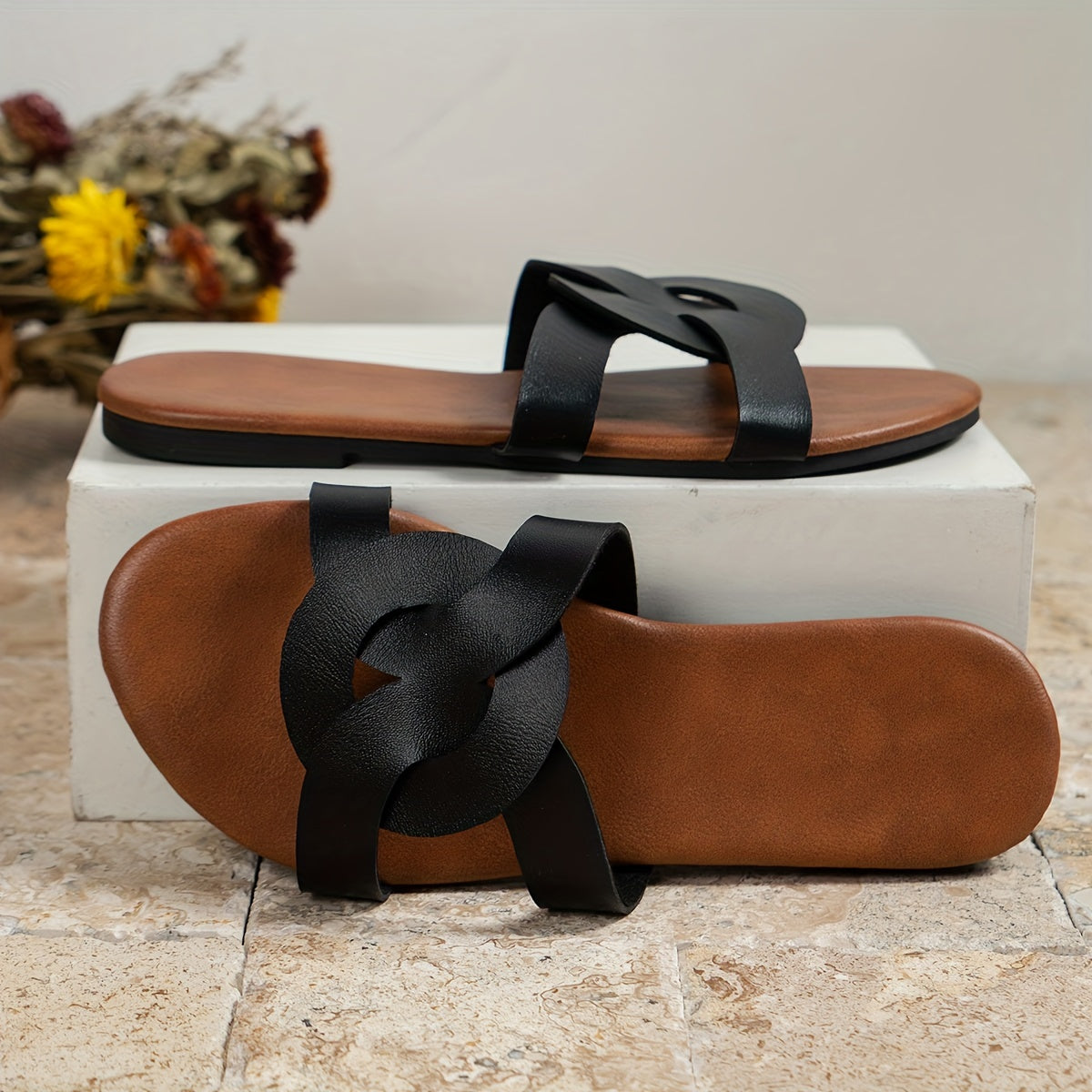 Women's Solid Beach Flat Slippers Lightweight Faux Leather