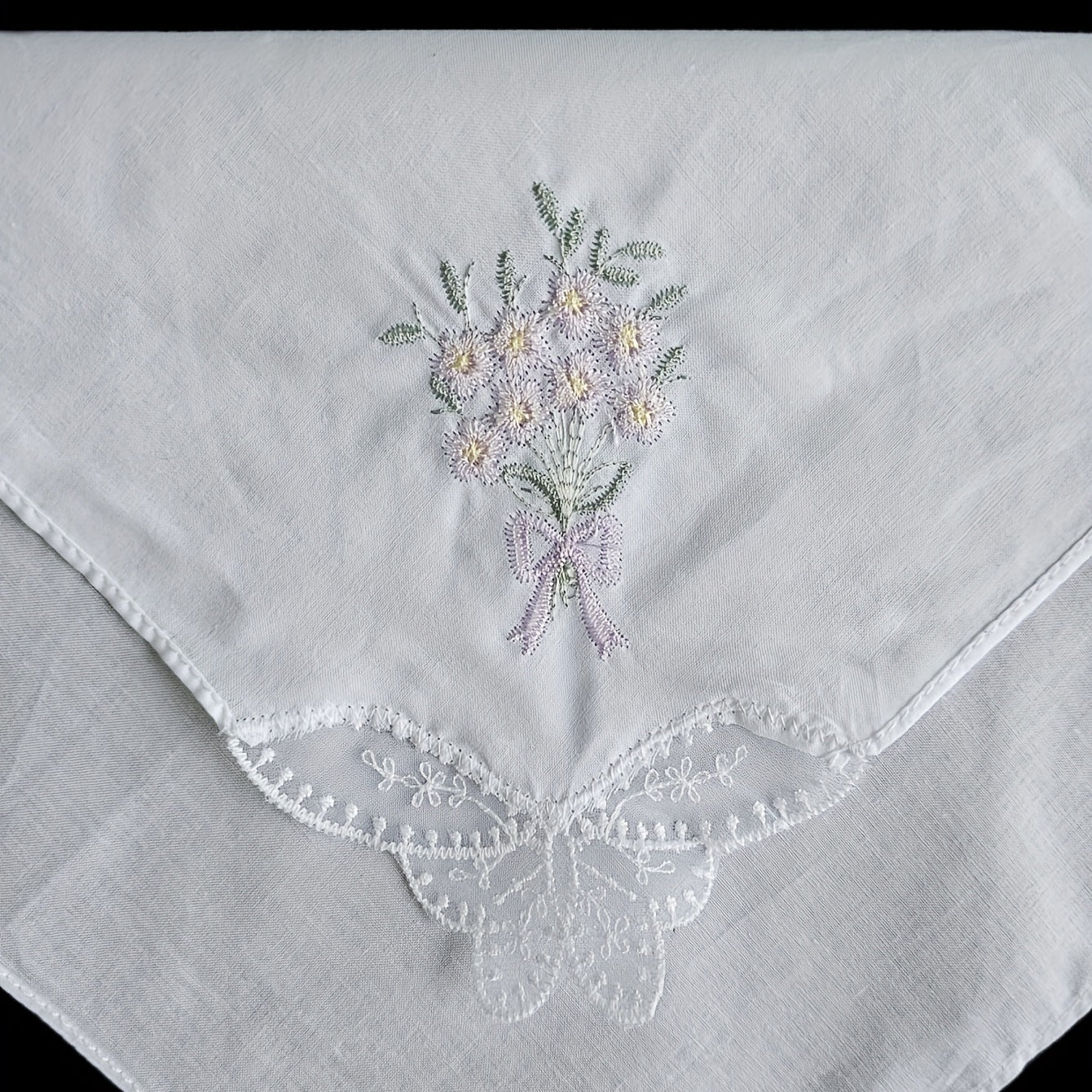 3pcs Flower Embroidered Handkerchief Wedding Supplies