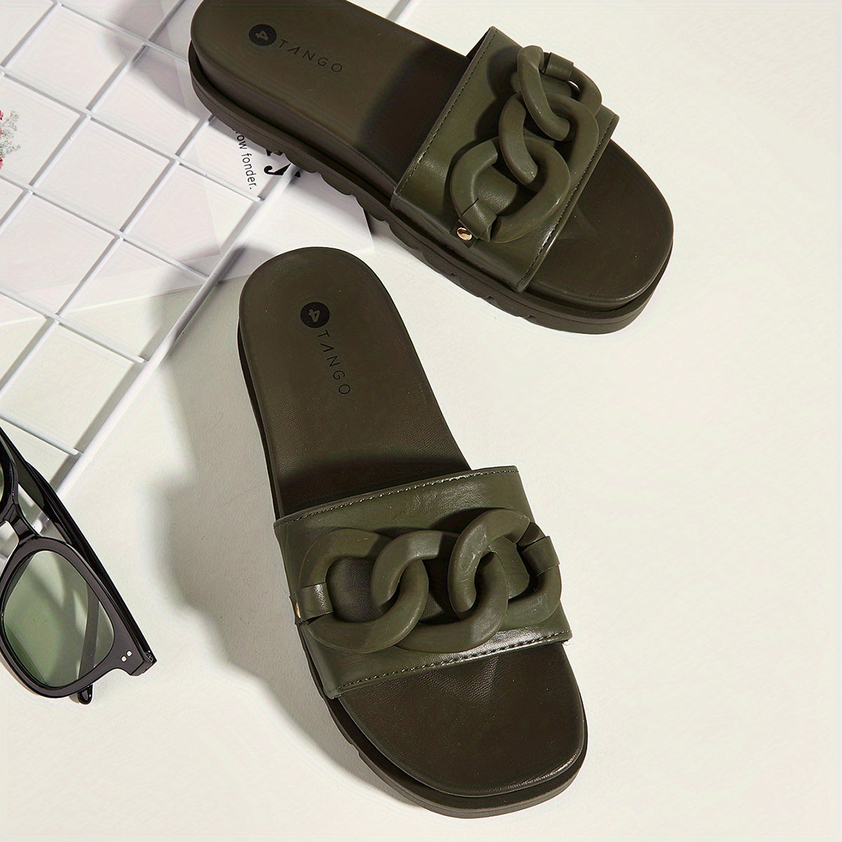Women's Chain Decor Slide Sandals Soft Sole Summer Shoes