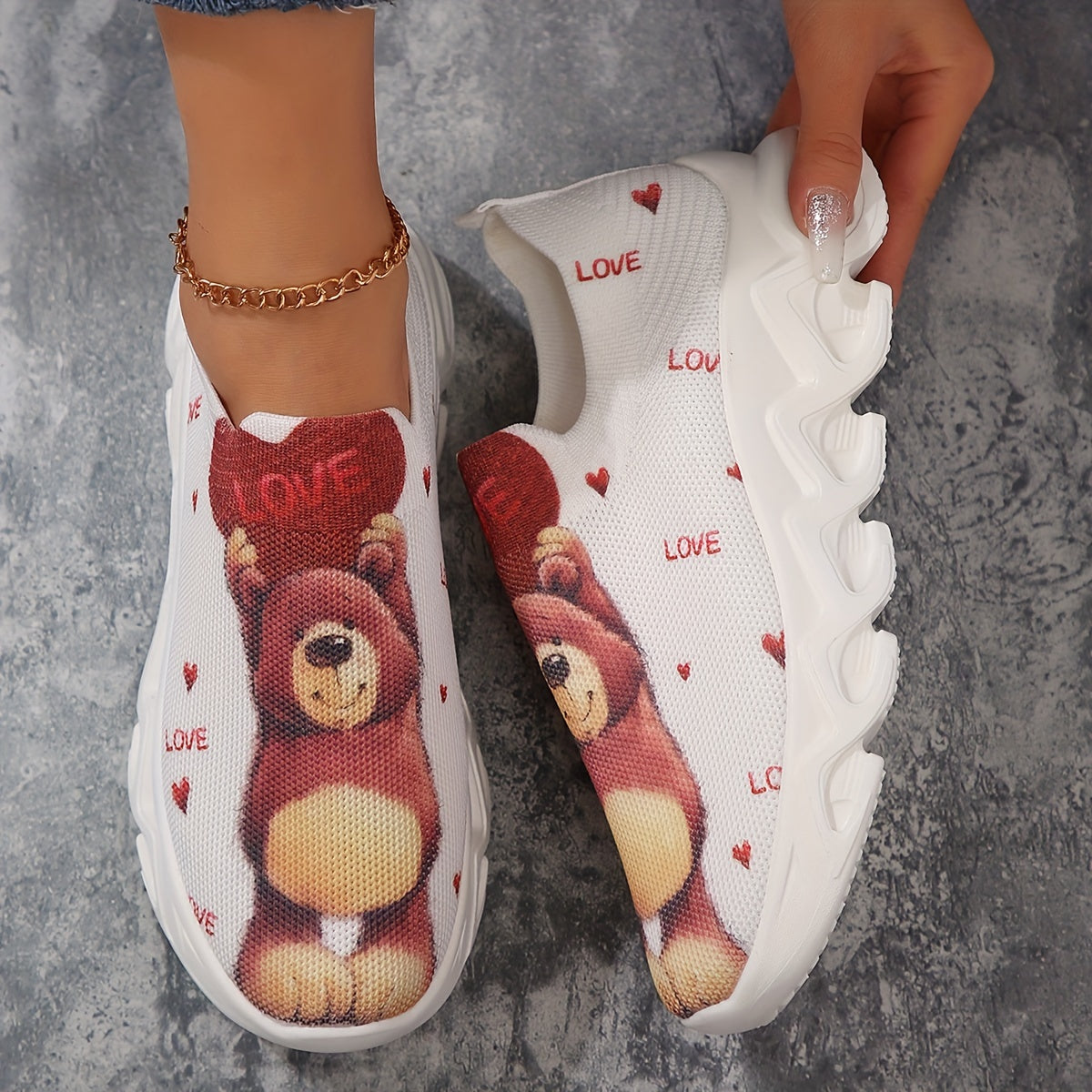 Bear Print Mesh Running Shoes Lightweight Outdoor Sport Sneakers