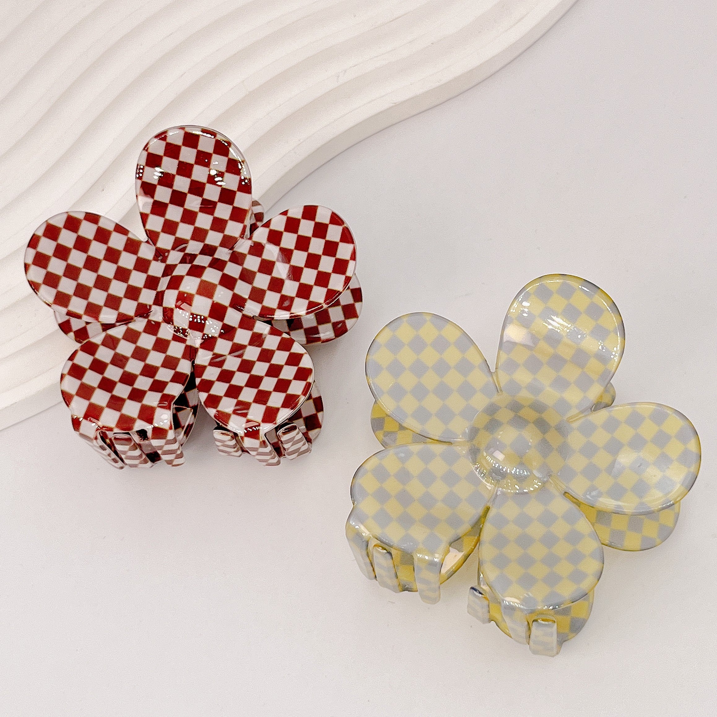 Checkerboard Pattern Flower Hair Claw Set