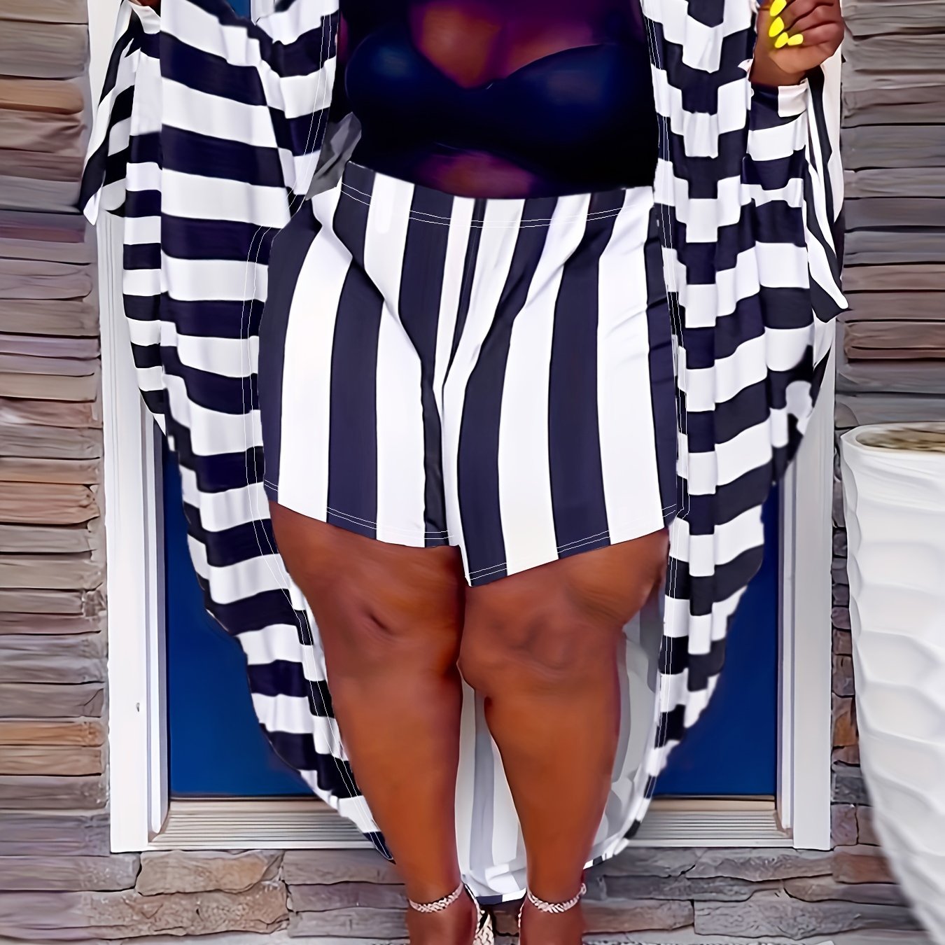  Stripe Print Bat Sleeve Cardigan & Shorts Outfit