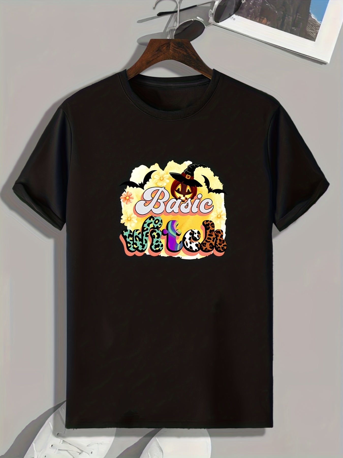 Basic Witch Halloween Print Men's Graphic T-shirt