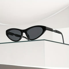 Triangle Frame Sunglasses Solid Gradient Lens Vintage Eyewear