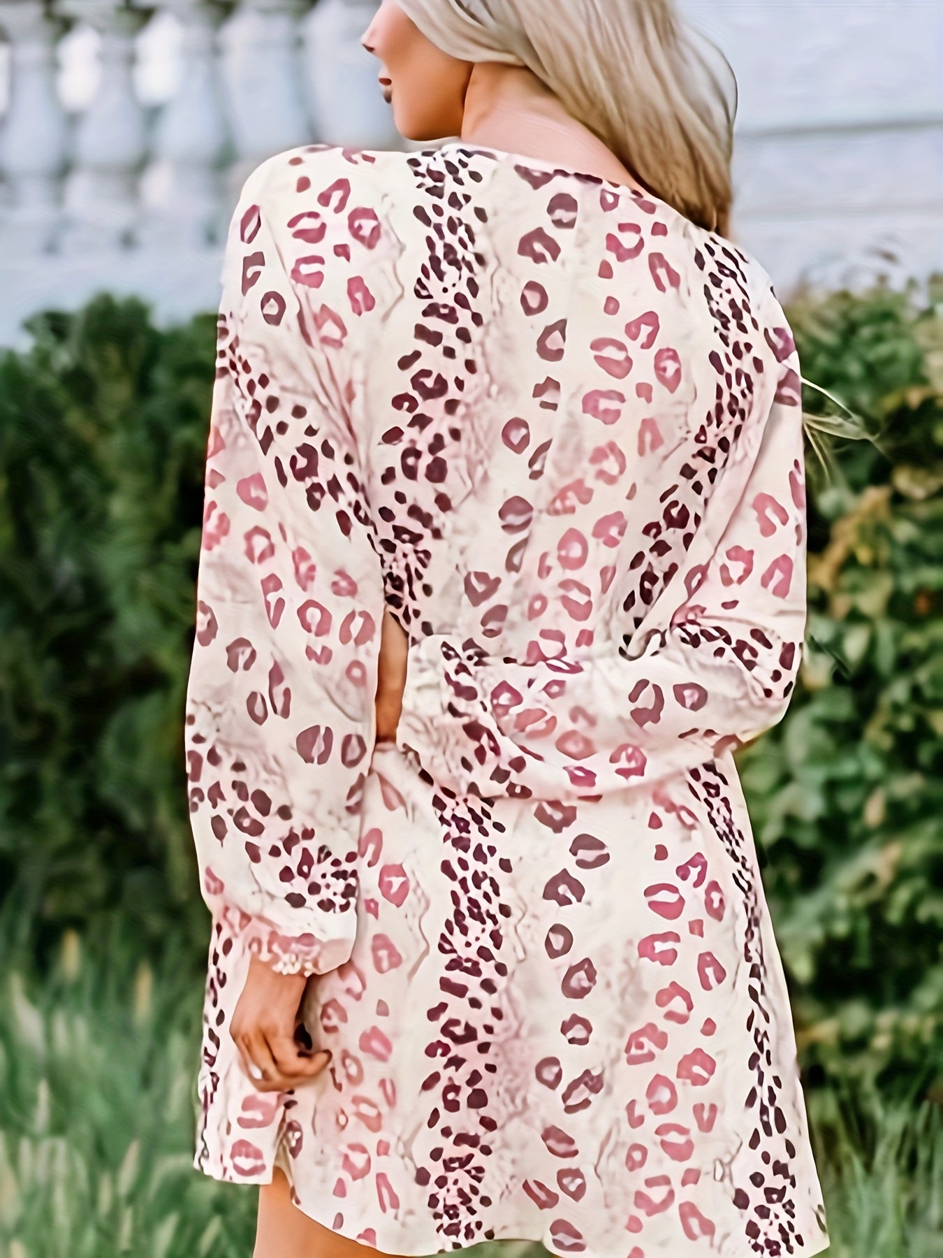 Women's Plus Leopard Print Lantern Sleeve V Neck Mini Dress