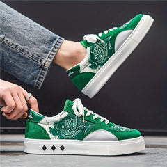Men's Graffiti Print Lace-up Skate Shoes Lightweight Walking Sneakers
