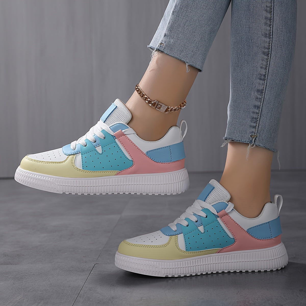 Women's Lightweight Faux Leather Skate Shoes Non Slip Casual Sneakers