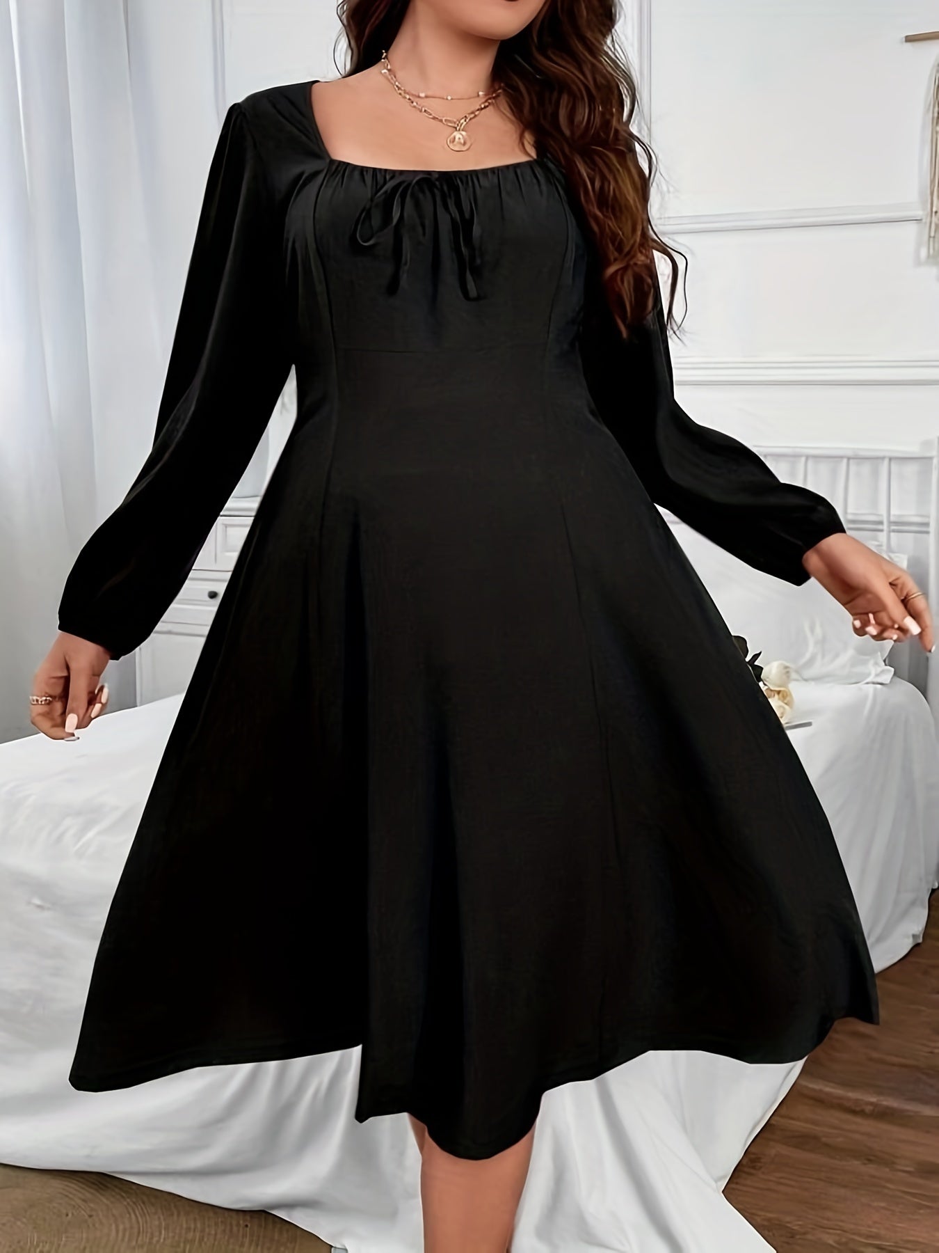  Solid Lantern Sleeve Square Neck Dress
