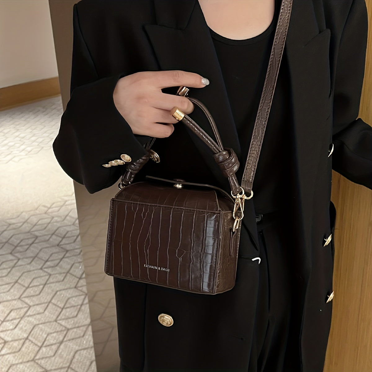 Crocodile Embossed Box Handbag Crossbody Bag