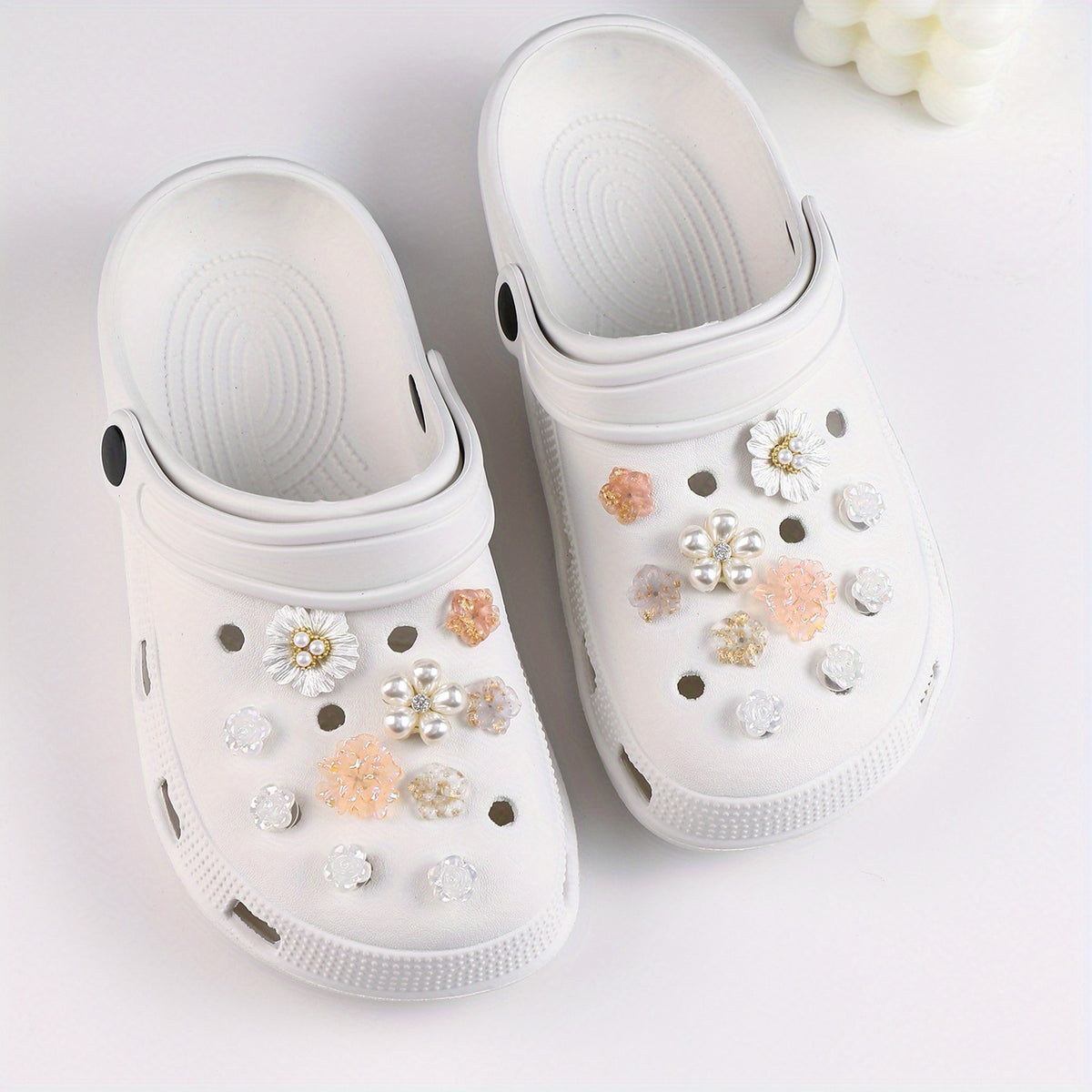 20Pcs Camellia Cartoon Shoe Charms, DIY Clog Decoration Set for Women