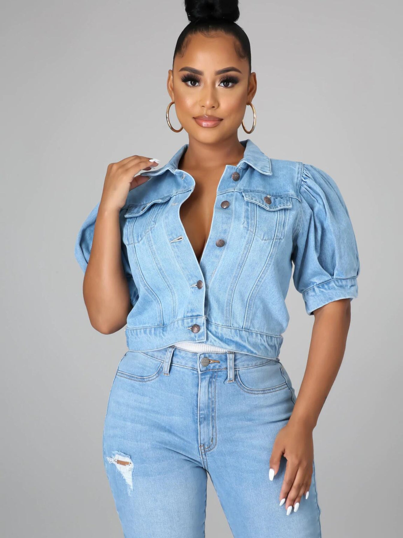 Short Sleeves Denim Jacket with Flap Pockets