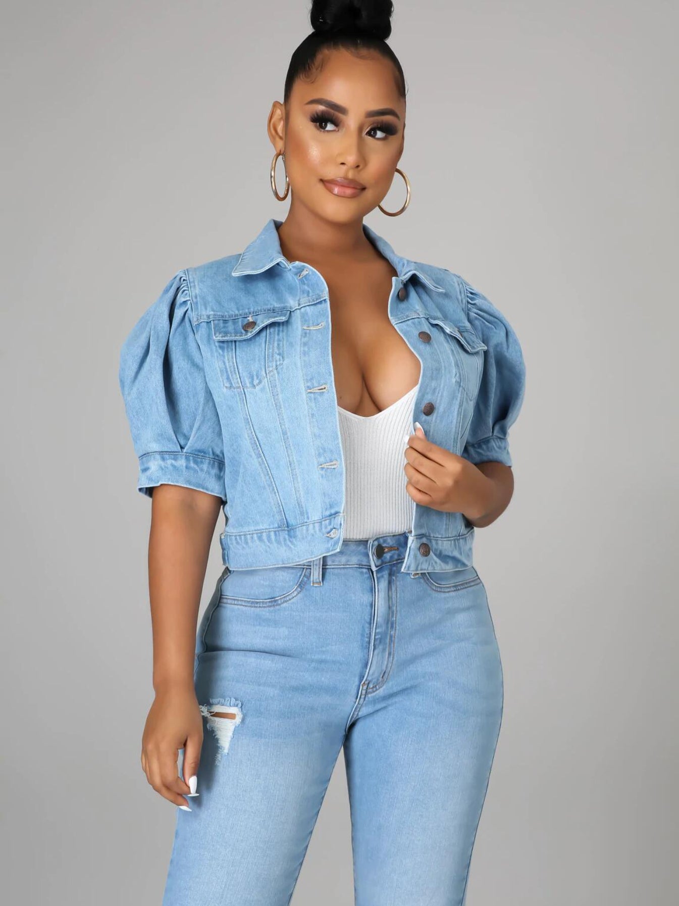 Short Sleeves Denim Jacket with Flap Pockets