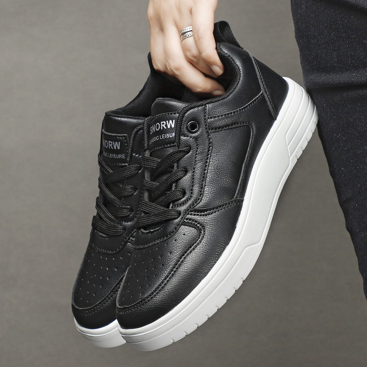 Men's Minimalist Lightweight Skate Shoes for Youth
