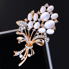 Golden Flower Bouquet Brooch Corsage Scarf Clips Pins Brooches