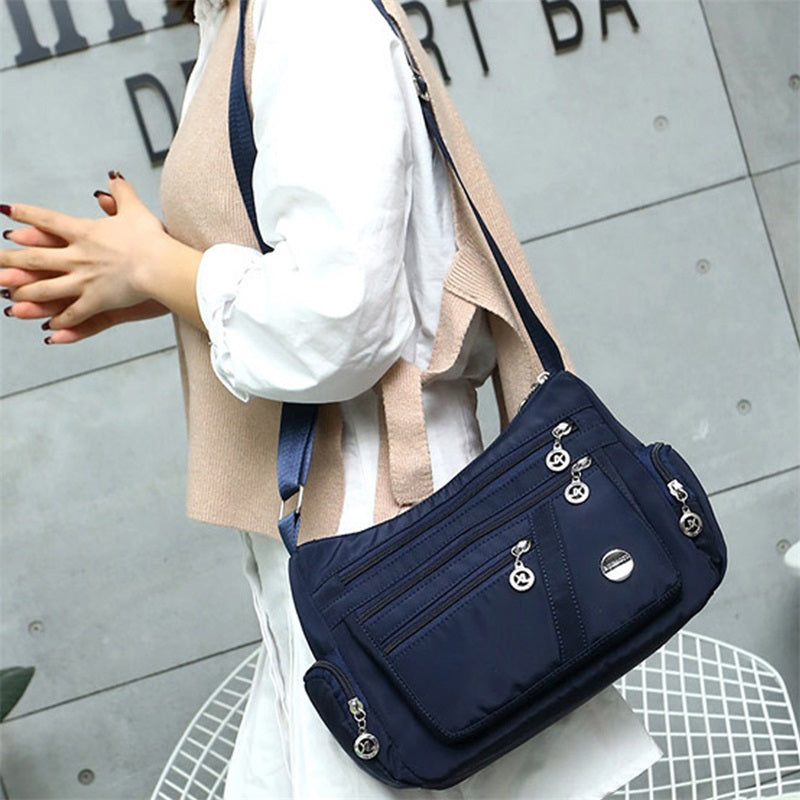 Women's Nylon Crossbody Bag Outdoor Travel Shoulder Bag