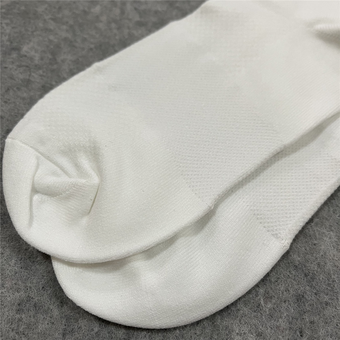 Compression Breathable Sports Socks for Cycling Heart Chain Pattern