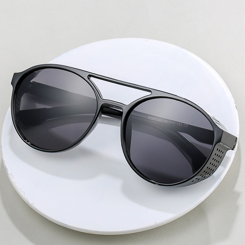 Men's Retro Steampunk Round Sunglasses for Street Photography