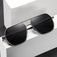 Aluminum Photochromic Polarized Sunglasses Anti Glare Eyewear