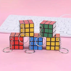 12pcs Men's Puzzle Cube Keychain Entry Level Toy