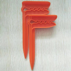 2pcs Beach Towel Clips for Camping & Beach Trips