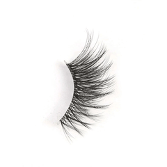 7 Pairs Cat Eye False Eyelashes for Slender Curling Look