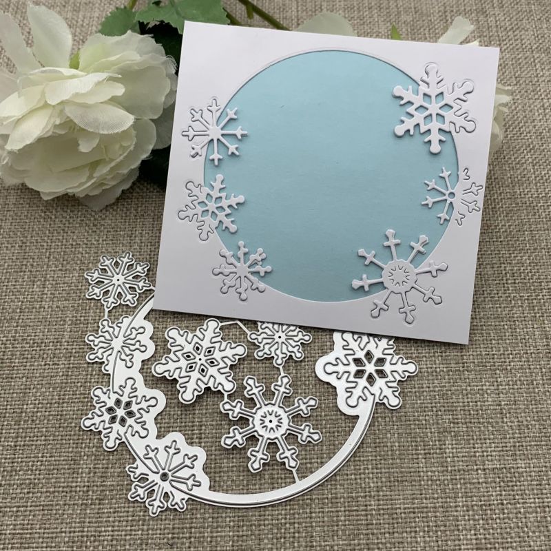 Snowflakes Circle Frame Metal Cutting Dies for Scrapbooking
