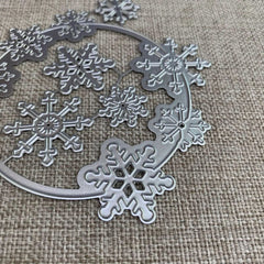 Snowflakes Circle Frame Metal Cutting Dies for Scrapbooking