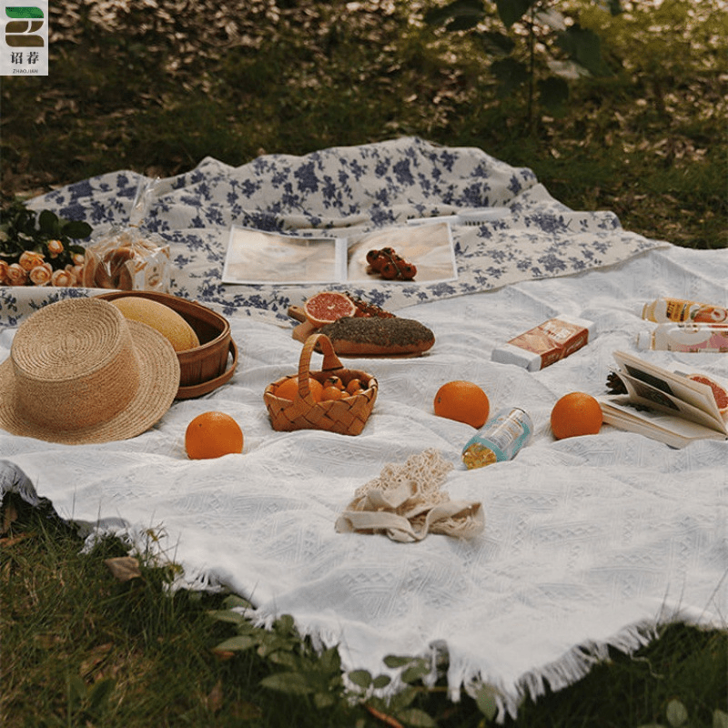 Outdoor Beach Mat Thick Soft Camping Picnic Sofa Blanket Cover
