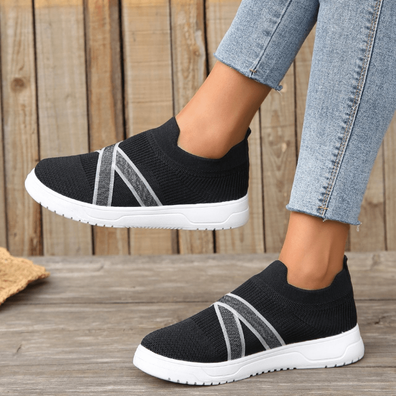 Women's Slip On Mesh Sneakers Lightweight Non Slip Outdoor Walking Shoes